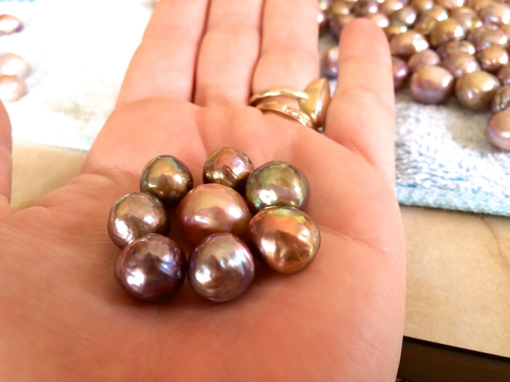 pearlinhand