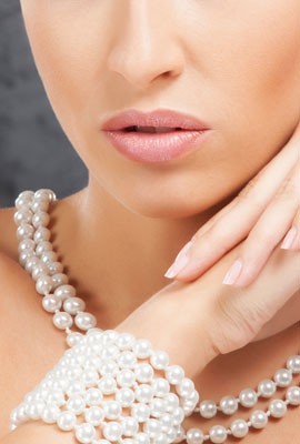 The Mikimoto Pearls and the Mikimoto Woman: Breathtaking Beauty -  PearlsOnly :: PearlsOnly