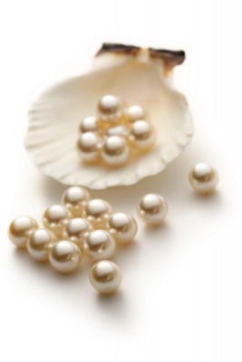 Natural south sea Pearl moti round shapegolden yellow south sea Pearl  for ring and jewelry