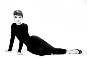 audrey hepburn pearl necklace