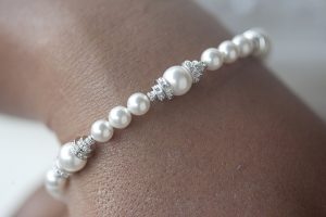 pearl bracelets for brides
