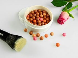 makeup and pearls