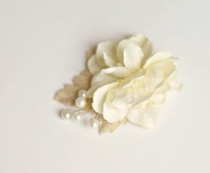 pearl hair clip