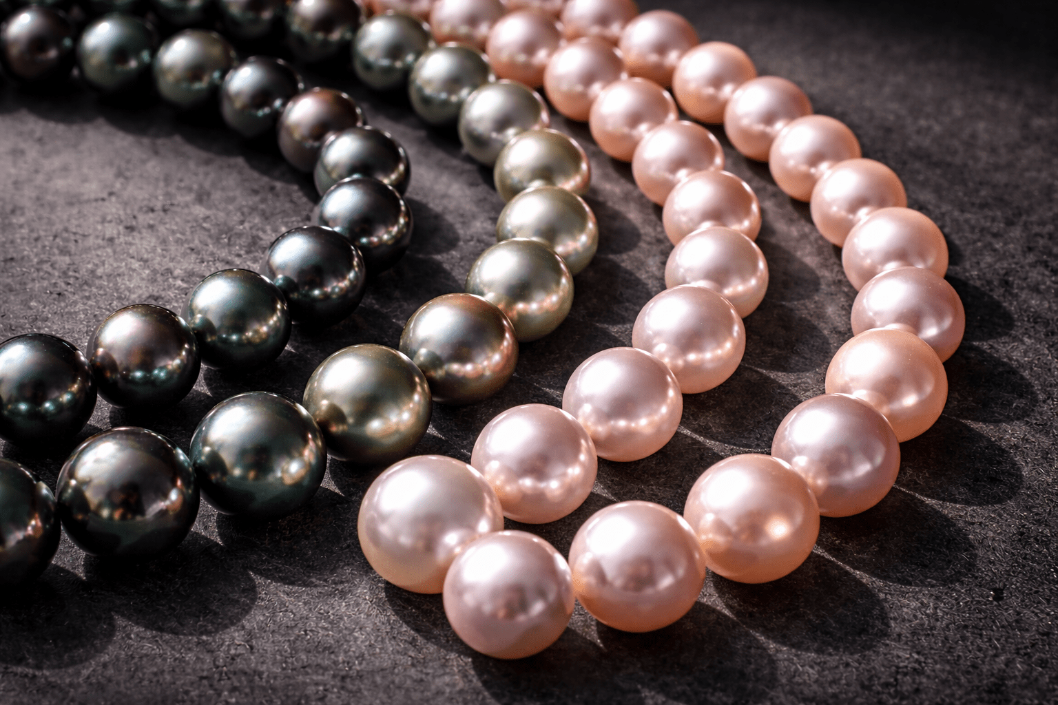 pearlsonly-blog-98-image-4-pearl - Colorful Pearls Overtake White in Pearl Trends 2026 - Pearls Jewelry - pearlsonly