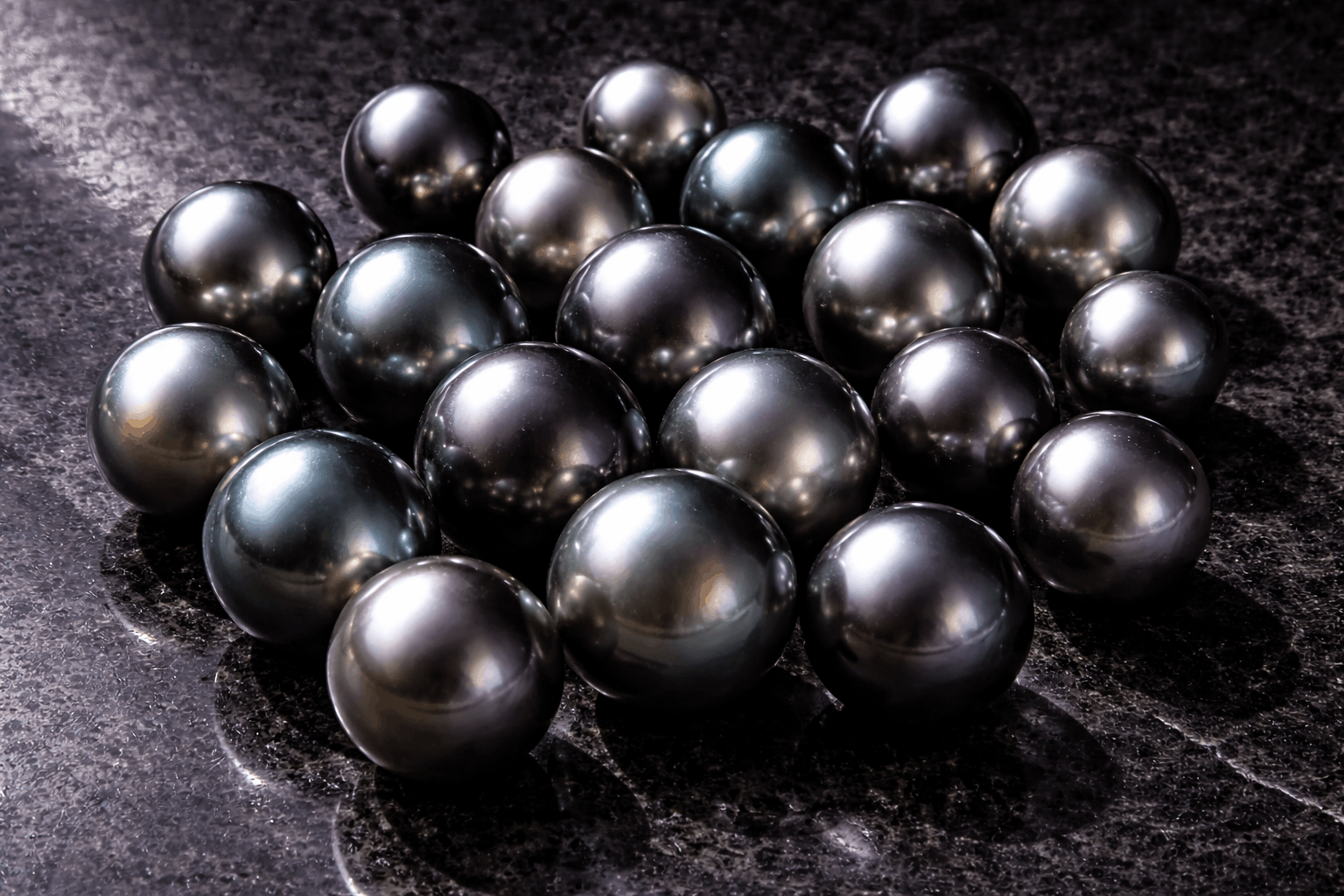 01. What Makes Tahitian Pearls So Valuable