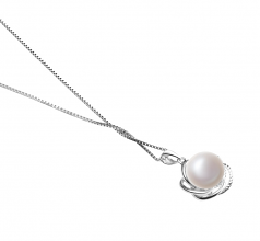 9-10mm AA Quality Freshwater Cultured Pearl Pendant in Bobbie White