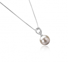 10-11mm AAAA Quality Freshwater Cultured Pearl Pendant in Emilia White