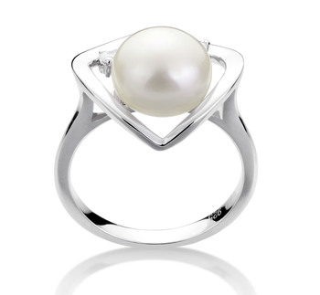 9-10mm AA Quality Freshwater Cultured Pearl Ring in Katie Heart White 9-10mm AA Quality Freshwater Cultured Pearl Ring in Katie Heart White