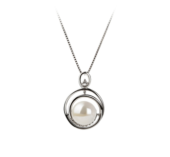 9-10mm AA Quality Freshwater Cultured Pearl Pendant in Kelly White